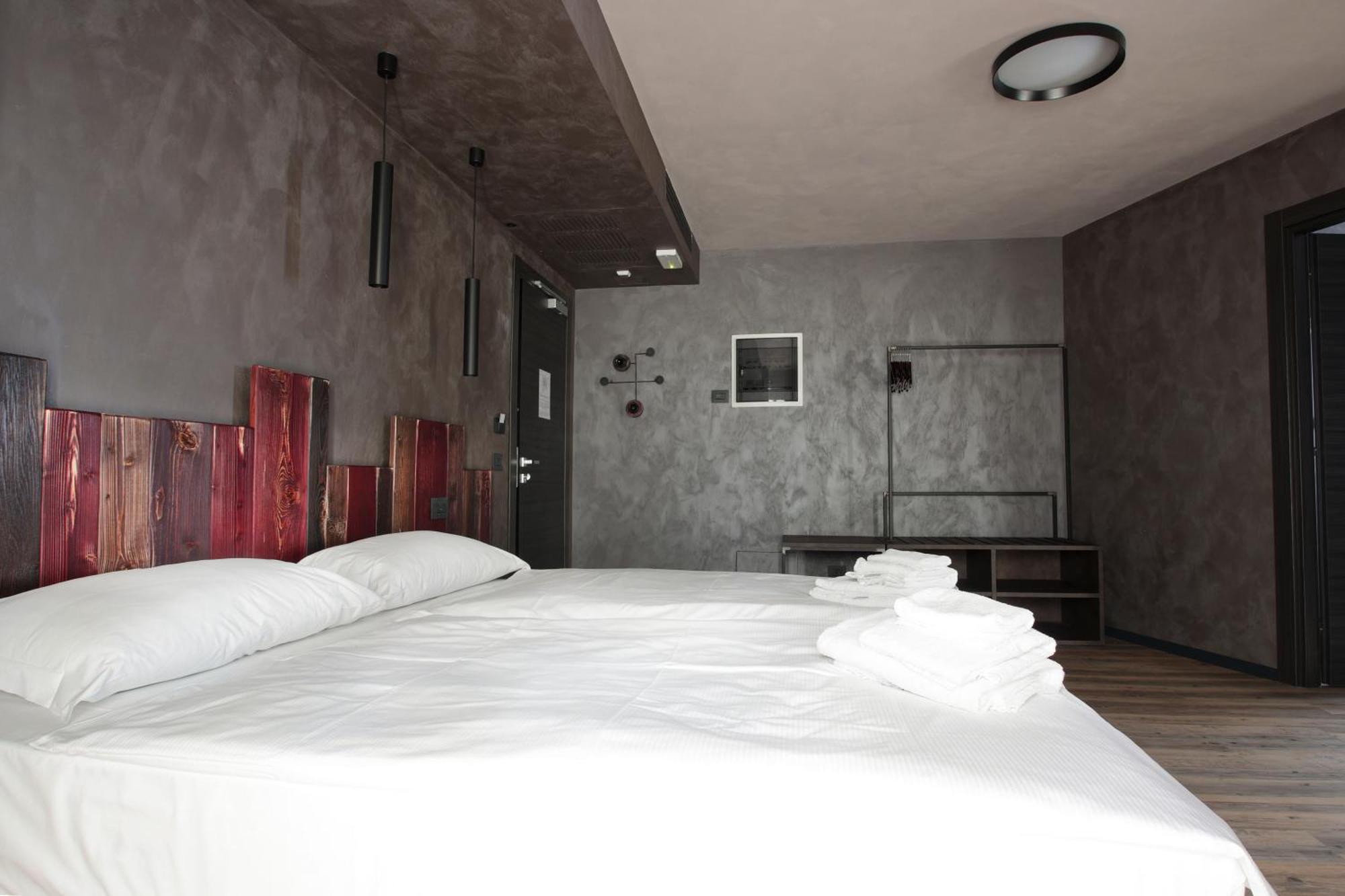 Crimea Wine 3* Chiavenna